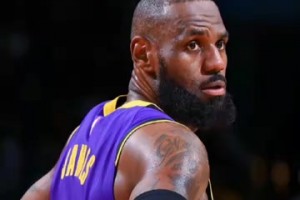 NBA选秀爵士队榜眼秀达林-彼得森，最新篮球训练